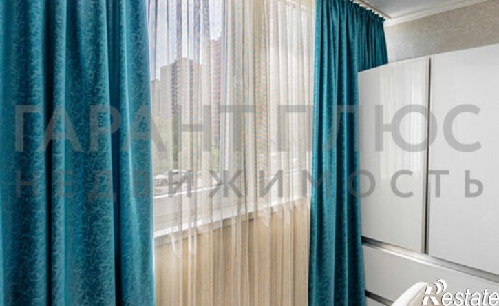 2-комн квартира улица Славянова, 1,  д. 1