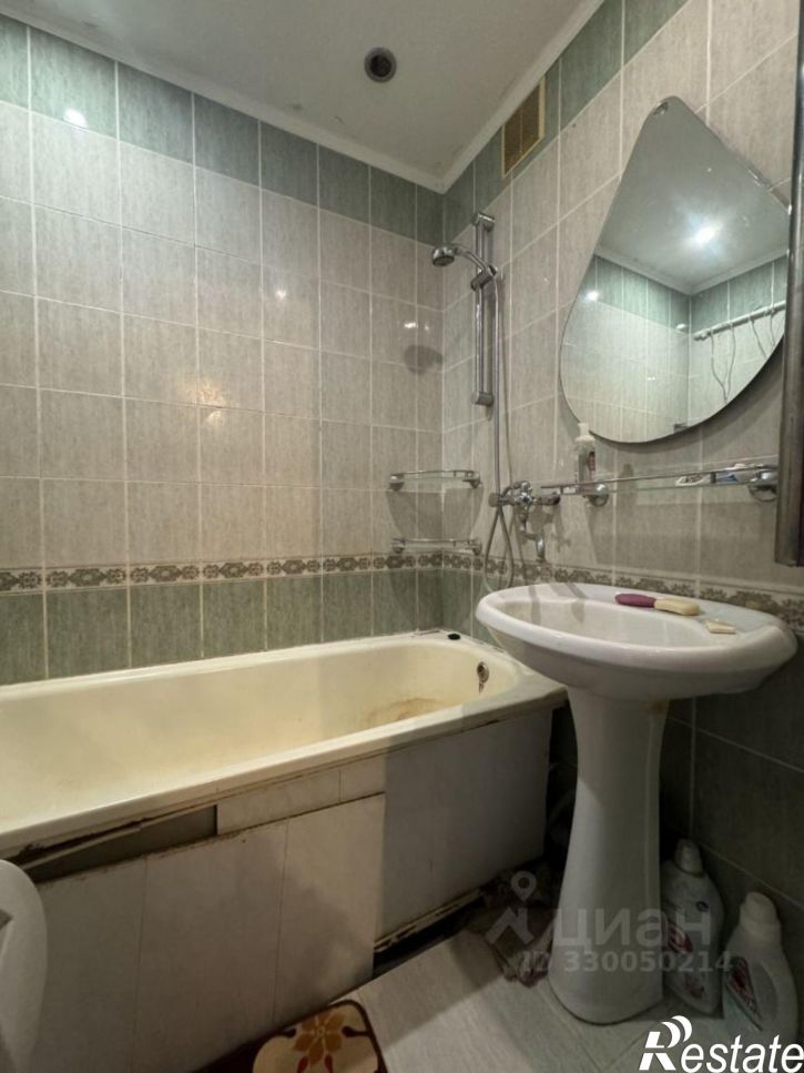2-комн квартира улица Энергостроителей, 16,  д. 16