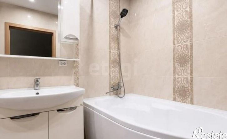 3-комн квартира ул Свиридова И.В., 6,  д. 6