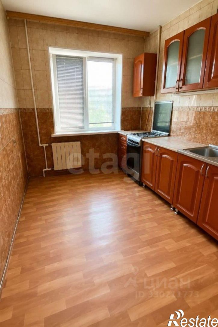 3-комн квартира пр-кт Победы, 27,  д. 27