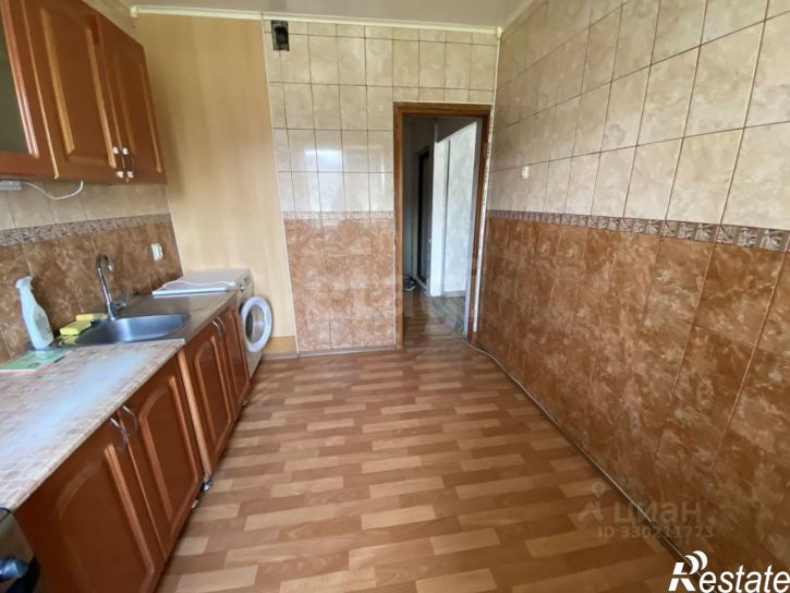 3-комн квартира пр-кт Победы, 27,  д. 27