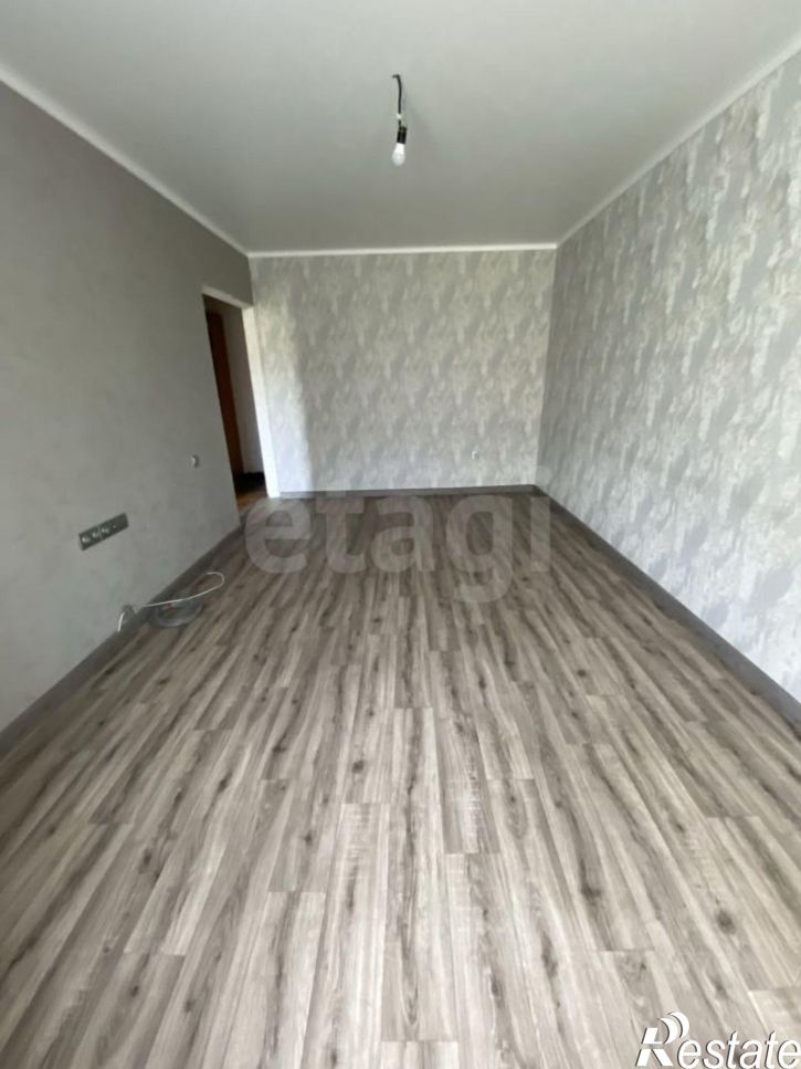 3-комн квартира пр-кт Победы, 27,  д. 27