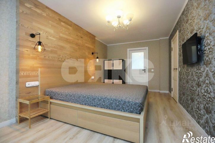 6-комн квартира ул Бехтеева С.С., 5,  д. 5