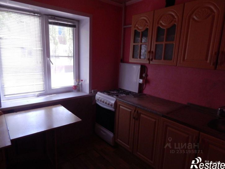 2-комн квартира ул 6-й Гвардейской дивизии, 26,  д. 26