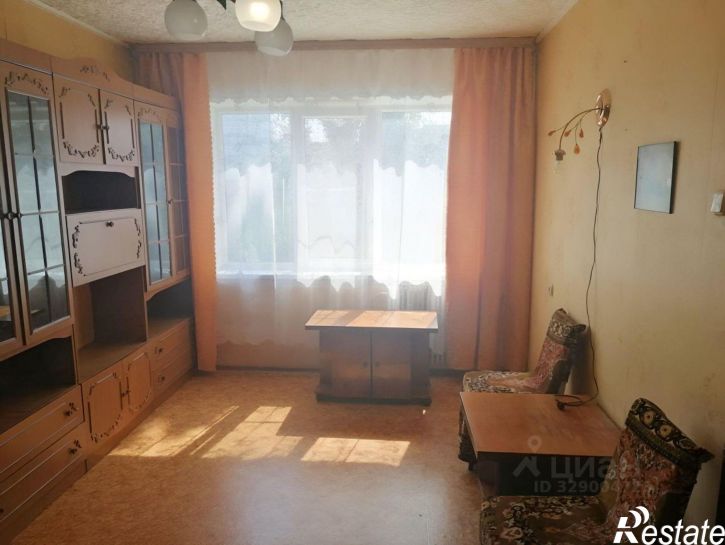 2-комн квартира пр-кт Имени 60-летия СССР, 33,  д. 33