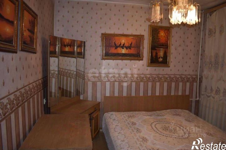 4-комн квартира ул Космонавтов, 96Б,  д. 96Б