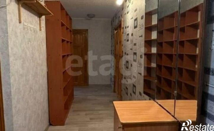 3-комн квартира улица Папина, 2В,  д. 2В