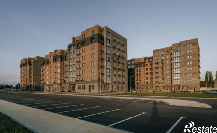 3-комн квартира ул Железнякова, 8,  д. 8