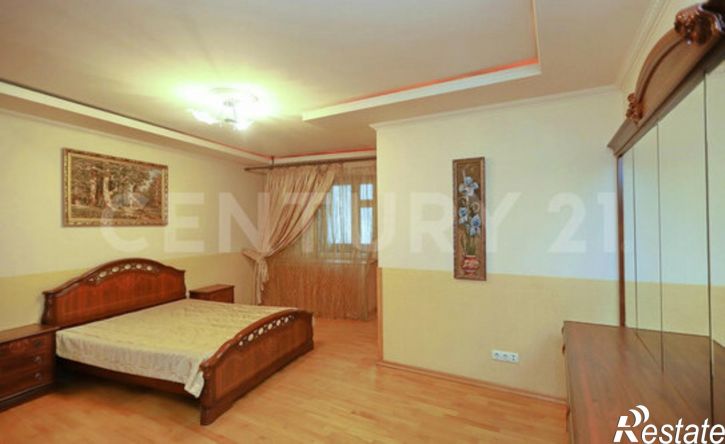 6-комн квартира улица Валентины Терешковой, 13Б,  д. 13Б