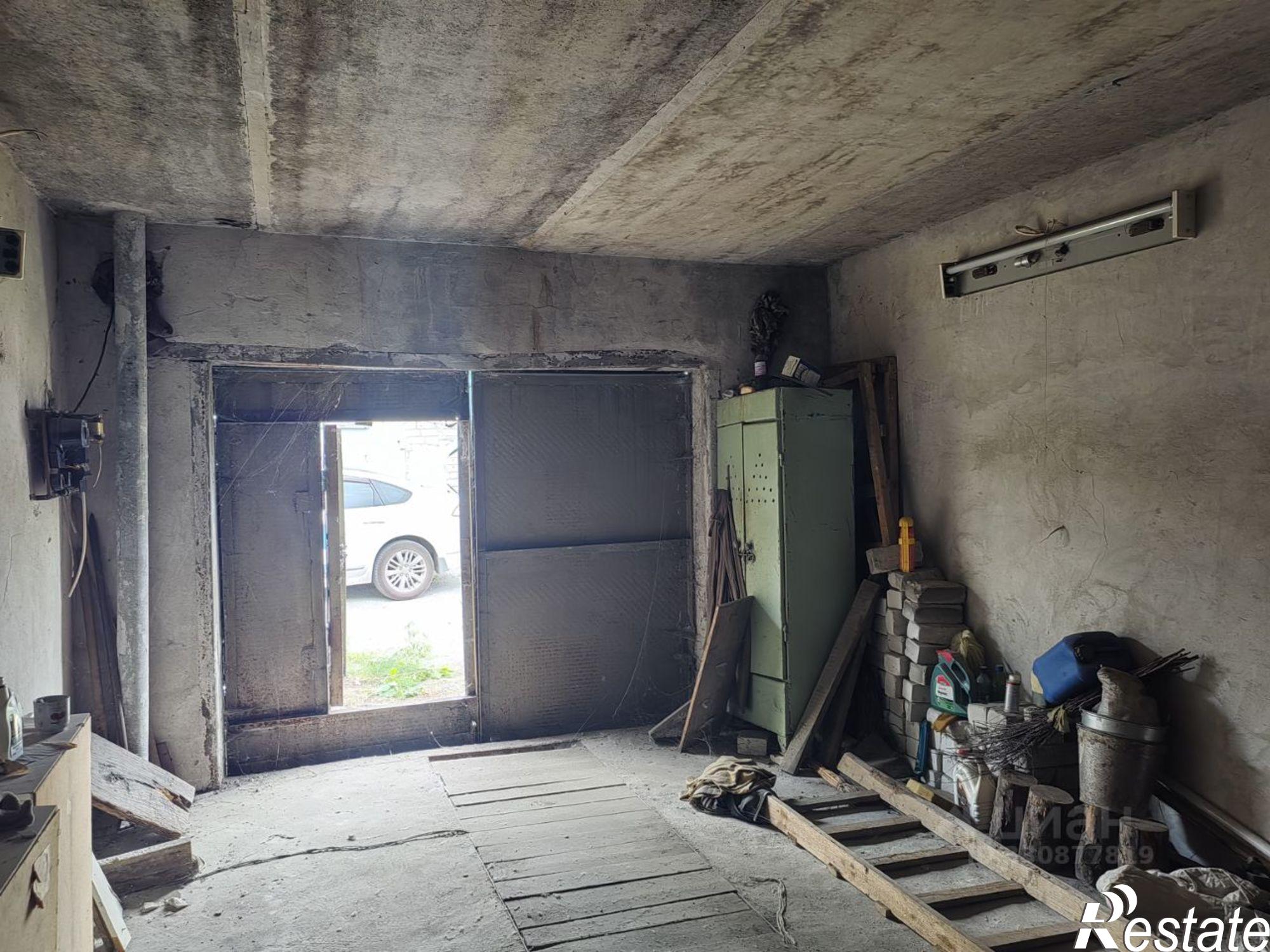 Купить гараж, место в паркинге за 700 008 рублей на Московская улица, 20