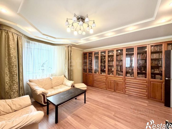 3-комн квартира ул Бунина, 15,  д. 15