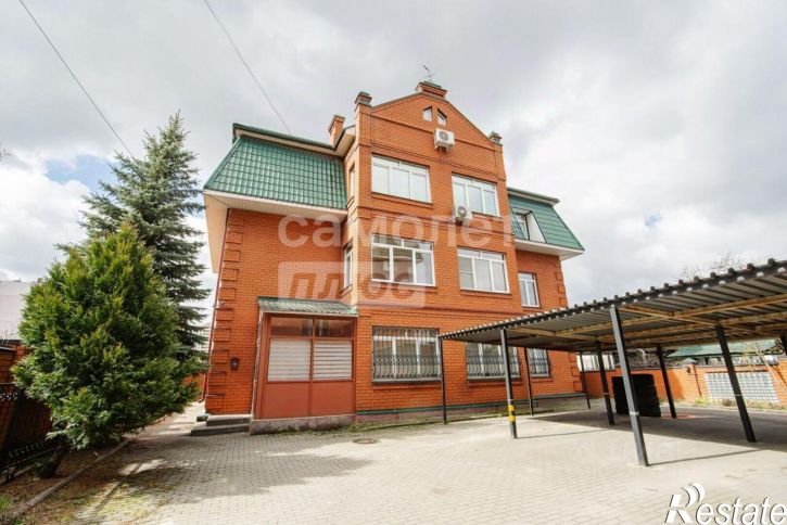 3-комн квартира Урожайная улица, 65,  д. 65