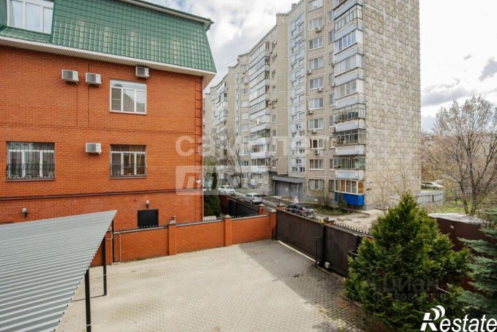 3-комн квартира Урожайная улица, 65,  д. 65