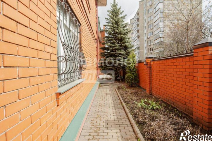 3-комн квартира Урожайная улица, 65,  д. 65