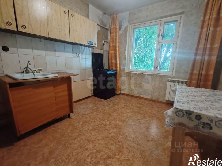 3-комн квартира ул А.Г. Стаханова, 8,  д. 8