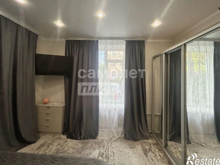 2-комн квартира улица Суворова, 1,  д. 1