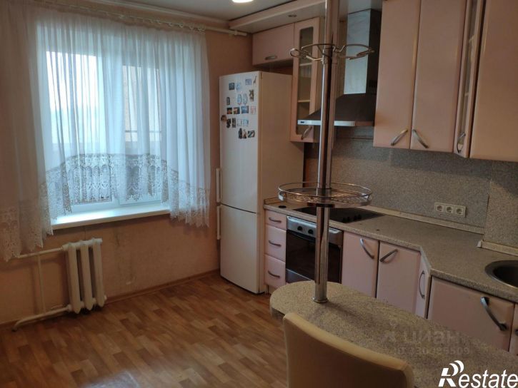 2-комн квартира улица Крылова, 63А,  д. 63А