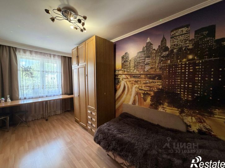 3-комн квартира ул Плеханова, 54,  д. 54