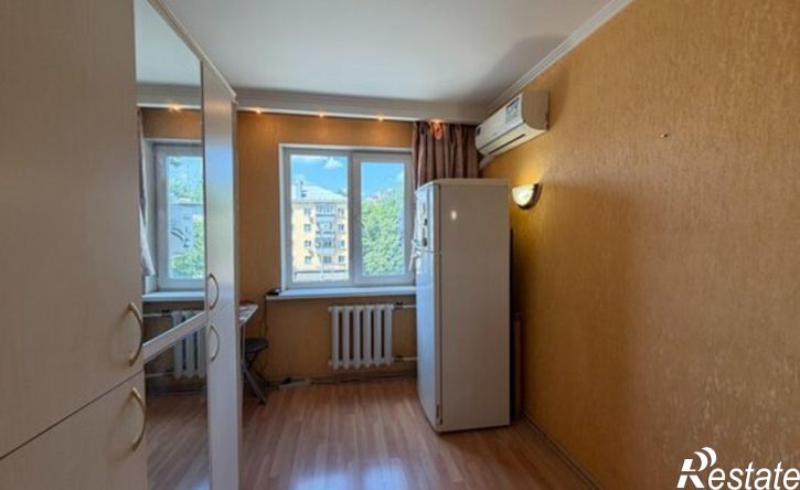 3-комн квартира улица Плеханова, 54,  д. 54