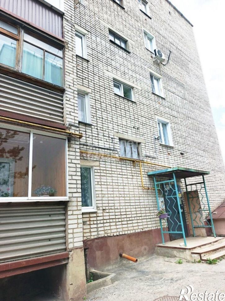 4-комн квартира улица Степанищева, 15,  д. 15