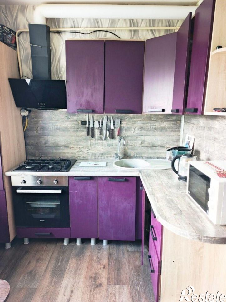 4-комн квартира улица Степанищева, 15,  д. 15