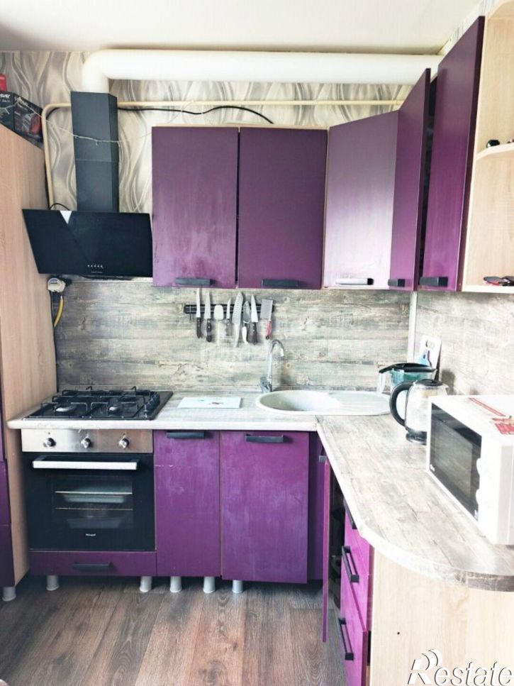 4-комн квартира улица Степанищева, 15,  д. 15