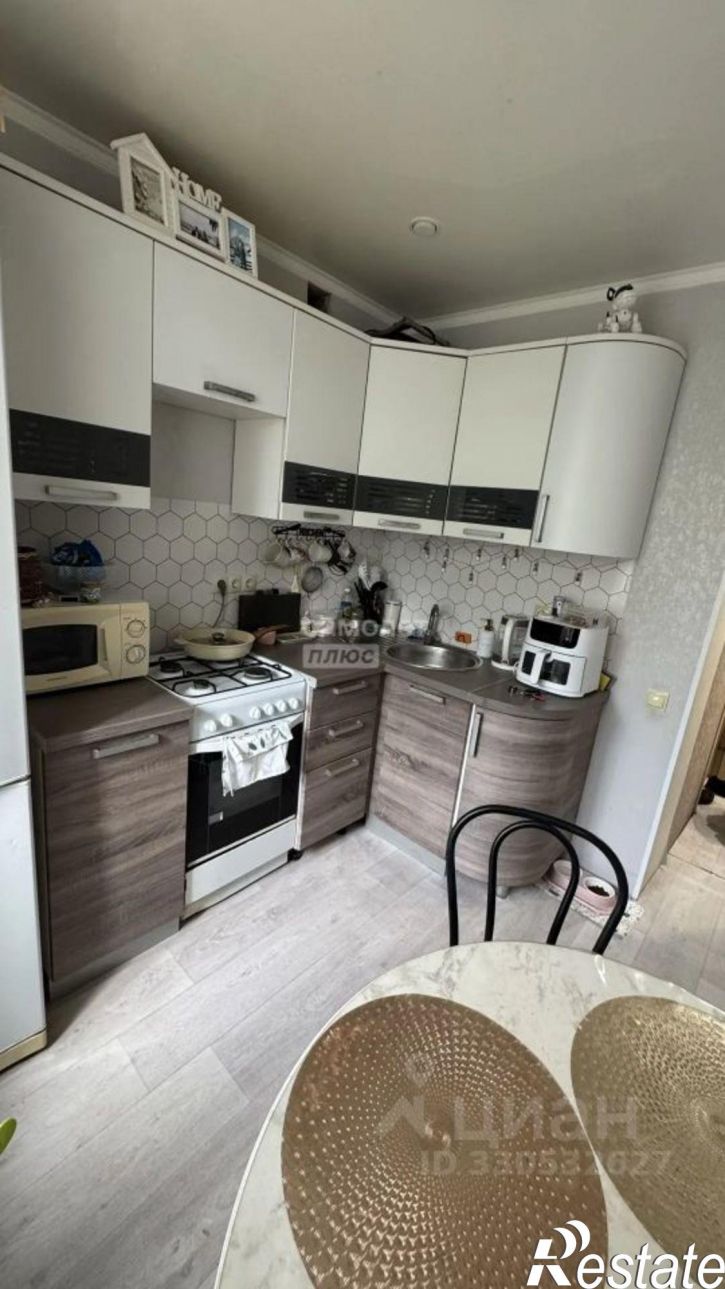 1-комн квартира улица Степанищева, 15,  д. 15