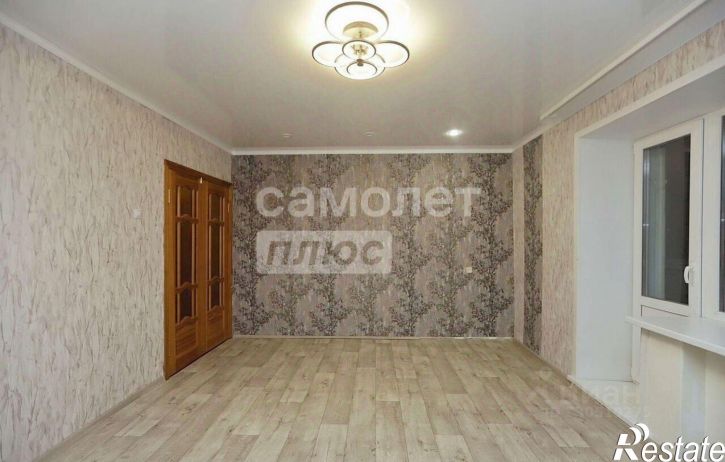 4-комн квартира улица Степанищева, 15,  д. 15