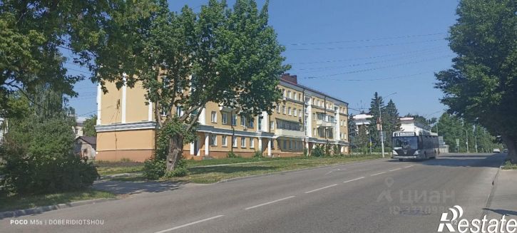 3-комн квартира улица Ушинского, 3,  д. 3