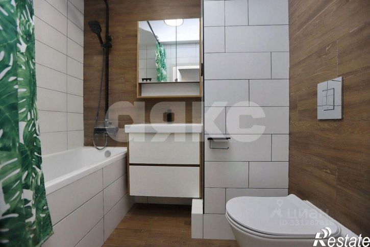 2-комн квартира улица Свиридова, 20 к2,  д. 20 к2