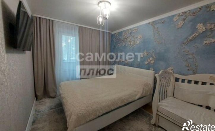 2-комн квартира улица Героя России Эдуарда Белана, 11,  д. 11