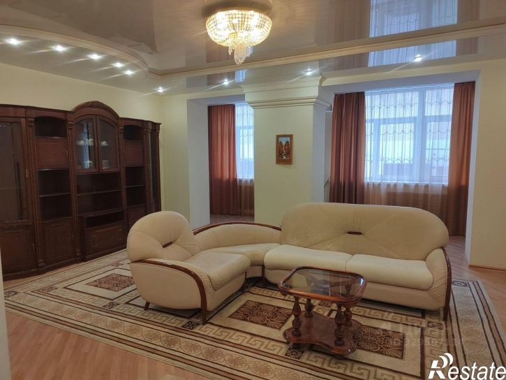 3-комн квартира Нижняя Логовая улица, 9,  д. 9