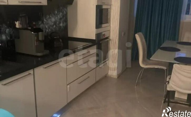 2-комн квартира улица Славянова, 1,  д. 1