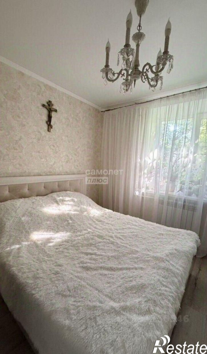 3-комн квартира ул 40 лет Октября, 37а,  д. 37а