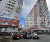 2-комн, 76кв м, этаж 1/17 улица Свиридова, 20 к2