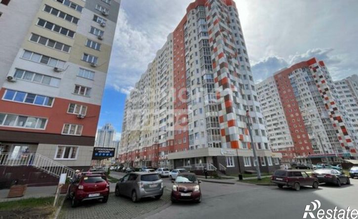 2-комн квартира улица Свиридова, 20 к2,  д. 20 к2