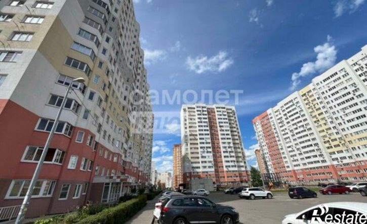 2-комн квартира улица Свиридова, 20 к2,  д. 20 к2