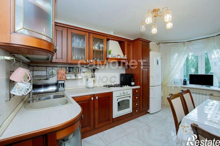 4-комн квартира ул Первомайская, 57,  д. 57