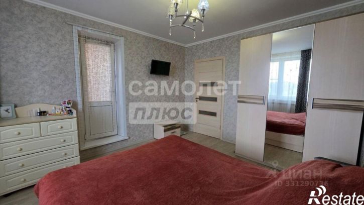 2-комн квартира улица Лутова, 8,  д. 8