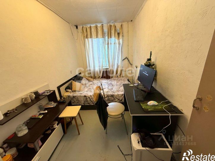 4-комн квартира улица Космонавтов, 37/4,  д. 37/4