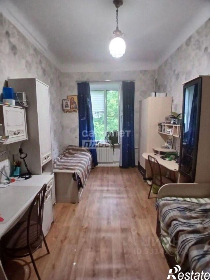 3-комн квартира площадь Аксакова, 6,  д. 6