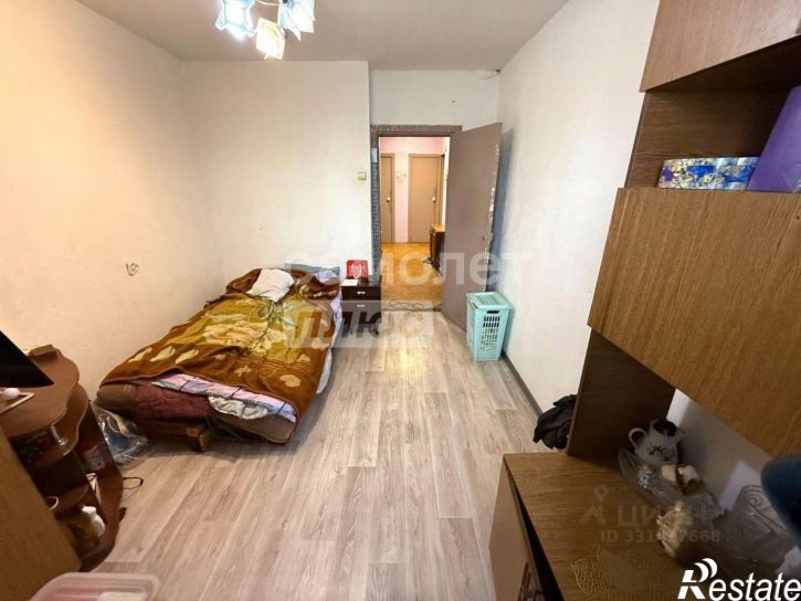 4-комн квартира улица Космонавтов, 37/4,  д. 37/4