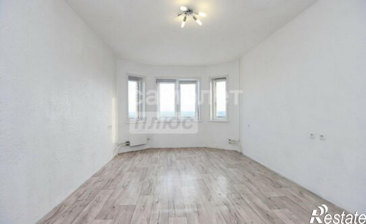 2-комн квартира улица Свиридова, 8А,  д. 8А