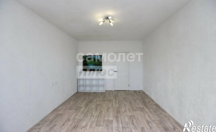 2-комн квартира улица Свиридова, 8А,  д. 8А