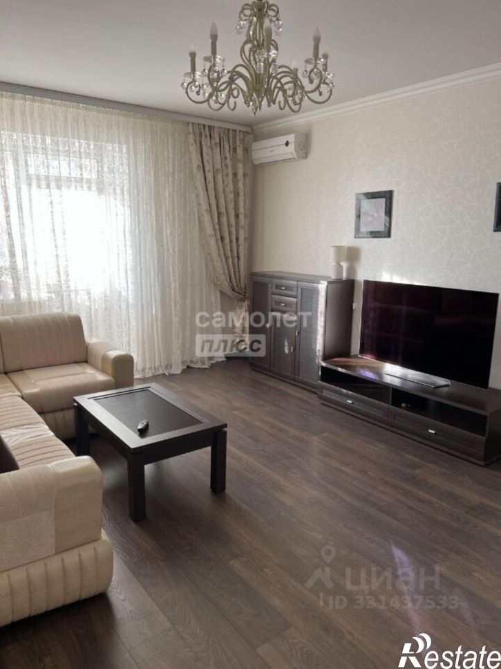 2-комн квартира ул Космонавтов, 3А,  д. 3А