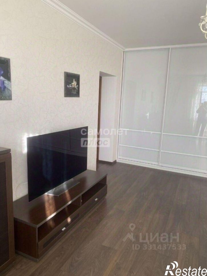 2-комн квартира ул Космонавтов, 3А,  д. 3А