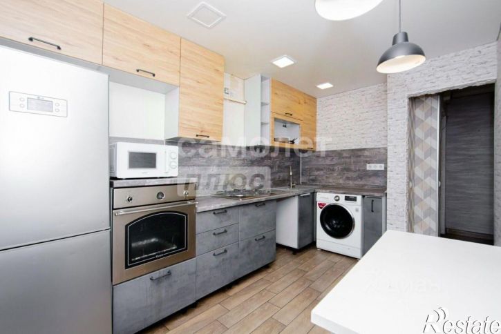 3-комн квартира улица 8 Марта, 3,  д. 3