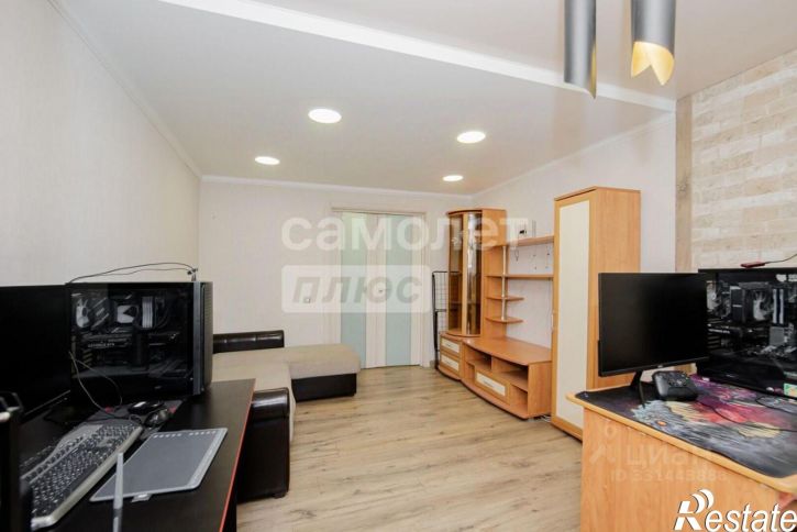 3-комн квартира улица 8 Марта, 3,  д. 3