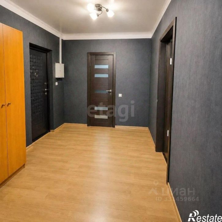 3-комн квартира улица Лутова, 11,  д. 11
