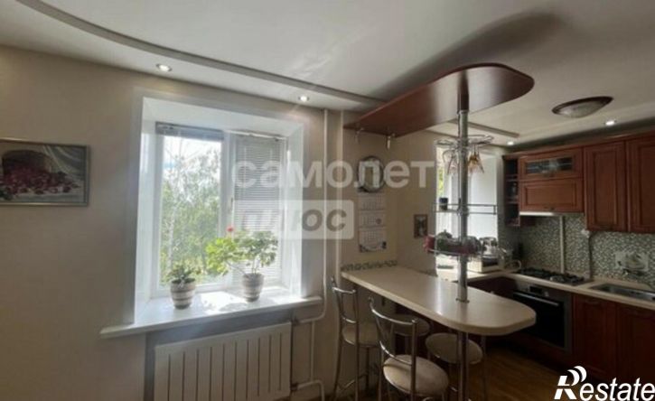 2-комн квартира улица Космонавтов, 5,  д. 5